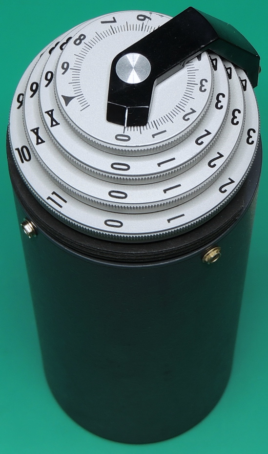ESI Dekastat DS1463 decade resistor top view of dials and case